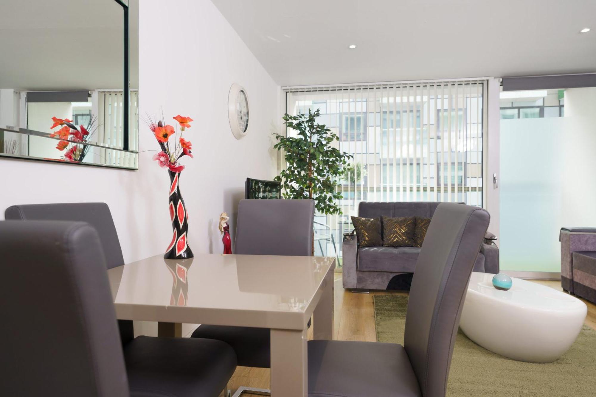 Apartamento Cobalt Point, South Quay Londres Exterior foto